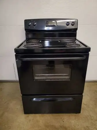 Kenmore range oven (delivery available)