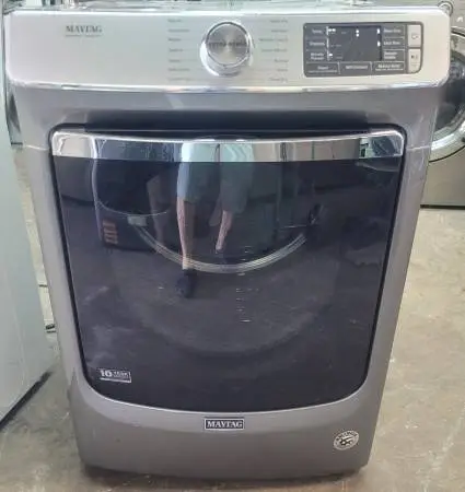 Maytag super capacity electric dryer, like new.