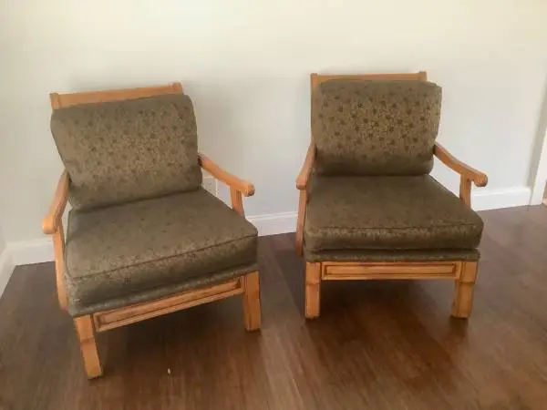 2 Chairs