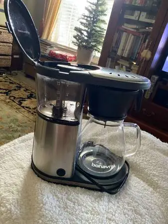 Coffee maker like new 10 cup