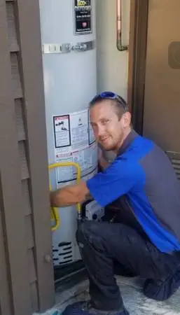 Hot water heaters BEST PRICE AND FAST Rheem