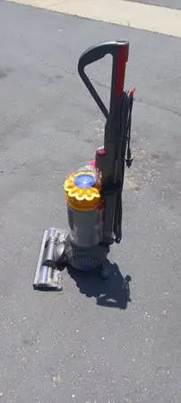 DYSON EXCELLENT VACUUM SUPER CLEAN