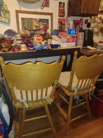 Really nice heavy duty bar stools