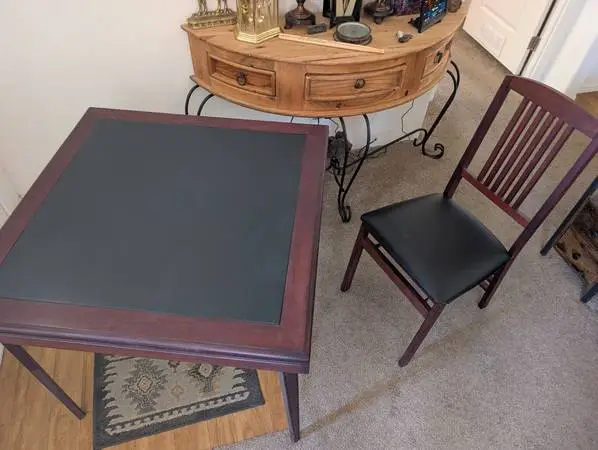 Very NICE card table and (4) chairs! QUALITY.