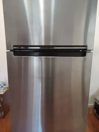 Stainless refrigerator like brand new 6 months warranty