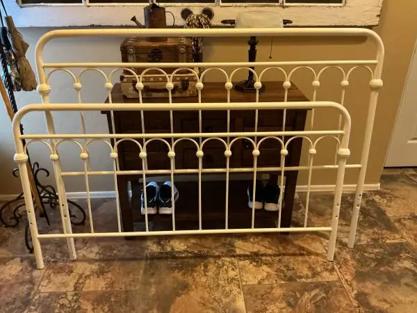 Queen headboard & footboard