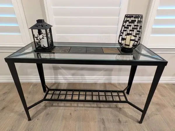 ENTRYWAY or SOFA (behind sofa) METAL/GLASS/TILE TABLE