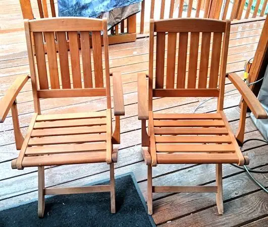 FOLDING SOLID WOOD DECK CHAIRS, 2 (NEW)