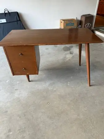 American Mid-Century Modern Blond Maple Student Desk — Paul McCobb