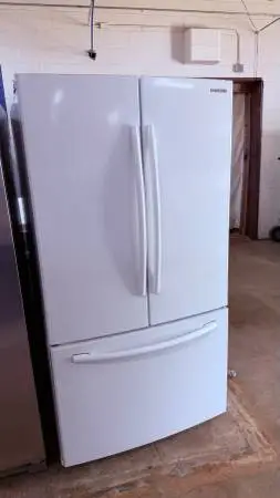 WHIRLPOOL FRENCH DOOR FRIDGE WITH WARRANTY