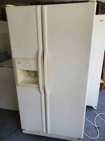 Refridgerator (works well)