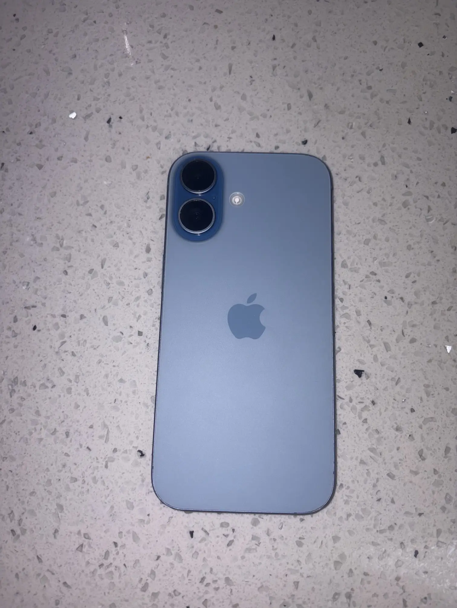 iPhone 17