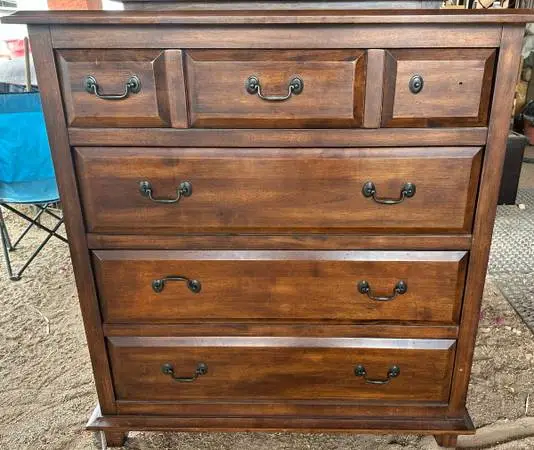 Beautiful 4 drawer PineWood Dresser