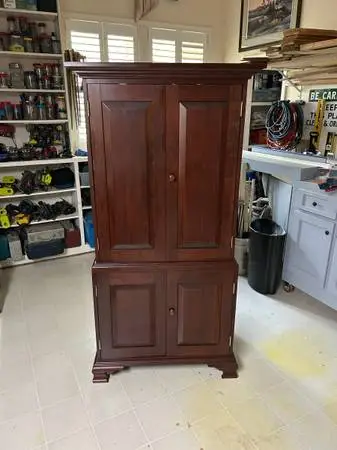 Country cubboard