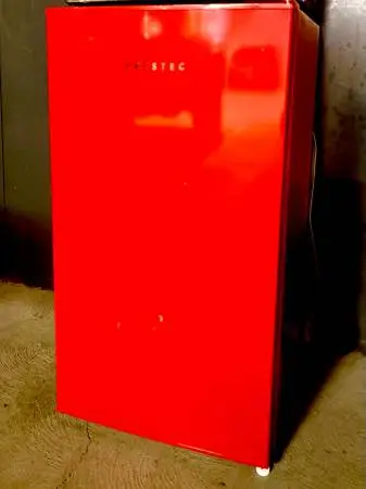 3.1 CU Mini Refrigerator, Compact Refrigerator, Small Refrigerator wi