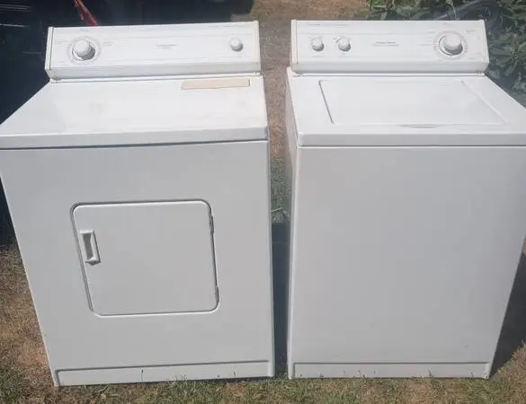 WHIRLPOOL ELECTRIC WASHER/DRYER WORKS GOOD $200