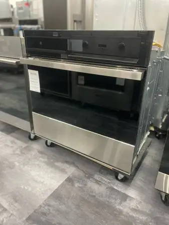 *Open Box* JennAir 30” Buit-in Electric Single Convection Oven - NOIR series