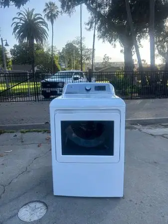 Warranty- free installation and delivery like new GE gas dryer