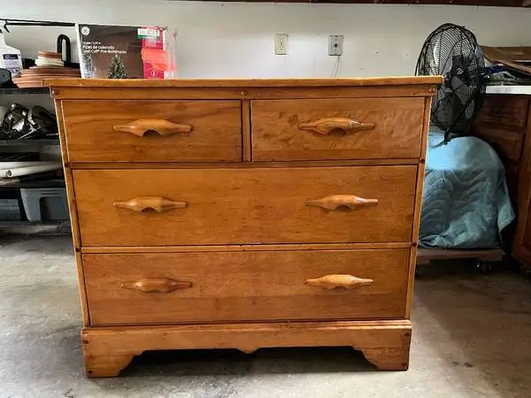 Vintage 1950s 4-Drawer Solid Birdseye Maple Dresser by Templeton Furni