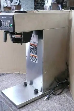 Bunn Commerical coffee maker, model CW15-APS,PF like new