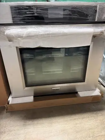 New Zline 30” single oven convection stainless steel