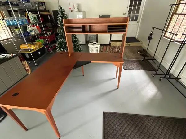 desk