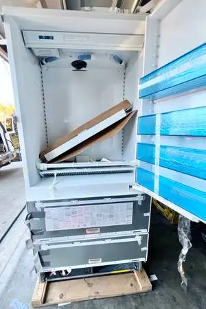 * New Open Box * 36 Inch Subzero 736TFI Built in All Freezer , NEW !!