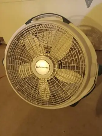 Lasko Wind Machine 20 inch adjustable floor fan 3 speed