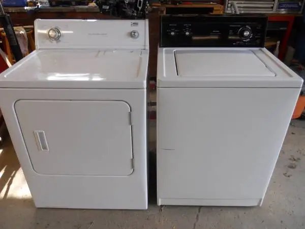 NICE CLEAN WASHER/DRYER FOR SALE