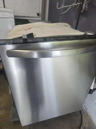 FRIGIDAIRE 24stainless steel dishwasher