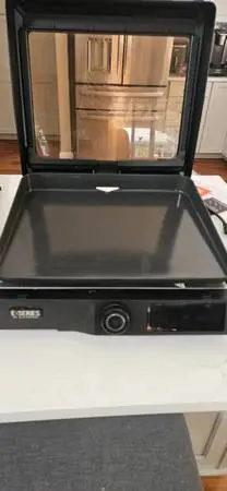 Blackstone 17 E Series Electric Griddle, mint condition