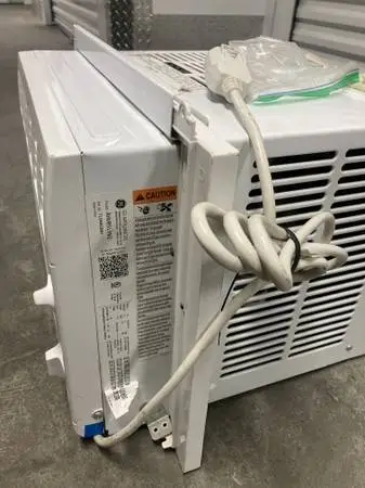 Air conditioner white,GE,like new,window,5k,hlp dlvr.
