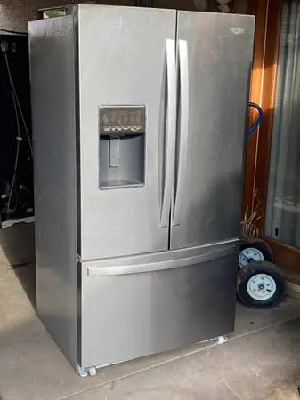 FRENCH DOOR WHIRLPOOL REFRIGERATOR