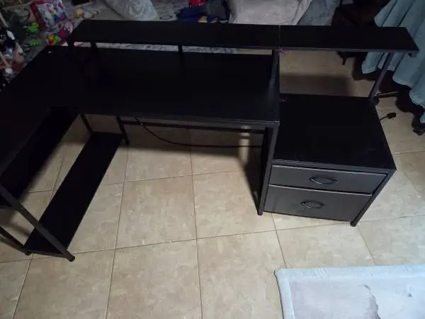 Black computer desk