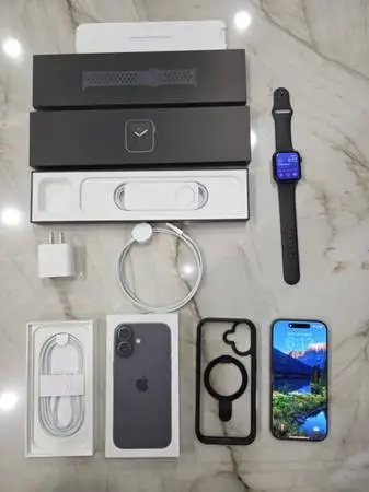 iPhone 17 512GB LIKE NEW UNLOCKED & FREE APPLE WATCH NIKE SERIES 6