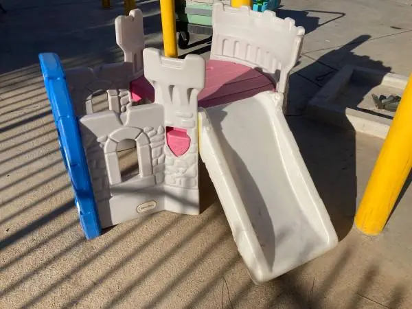 Little Tykes castle/slide play set,ez assembly,durable,in/outdoor use,
