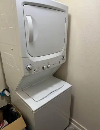 Stackable washer and dryer, delivery available