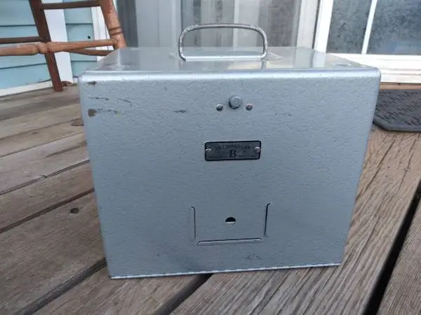 Brumberger metal box