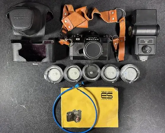 📸 Vintage Asahi Pentax ES 35mm SLR Film Camera Kit