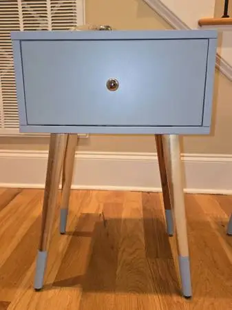 Side tables with USB and electrical plugs