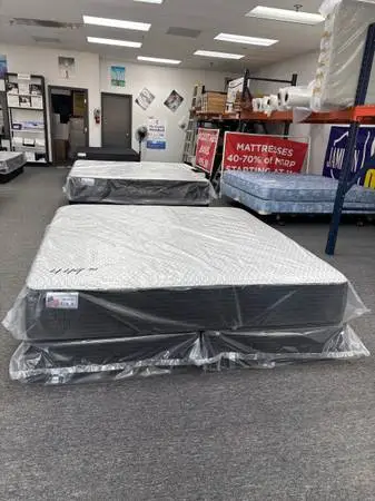 Posturepedic king bed set