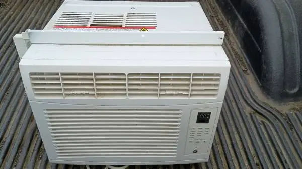 GE Window AC UNIT with remote