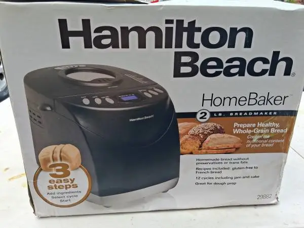 NIB Hamilton Beach HomeBaker 2-Pound Bread Maker