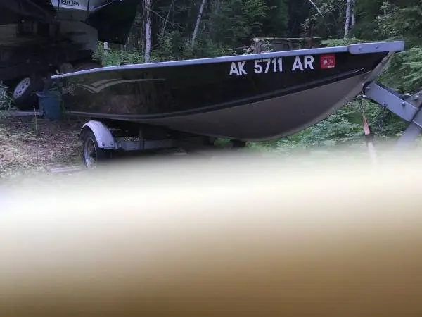 Aluminum boat