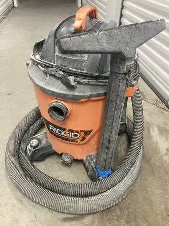Vacuum/blower,Rigid wet/dry 16gal,quality,portable,powerful.