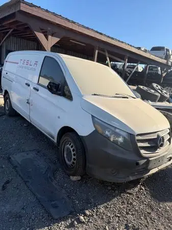Parting Out! 2016 Mercedes Metris For Parts!