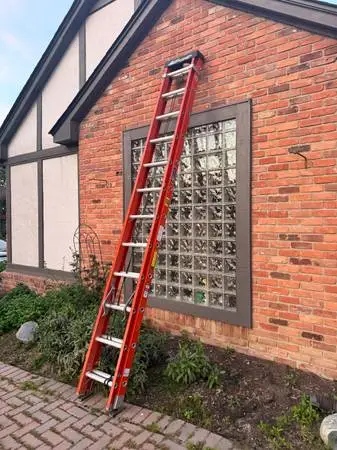 Louisville Pro Top 24’ Extension Ladder