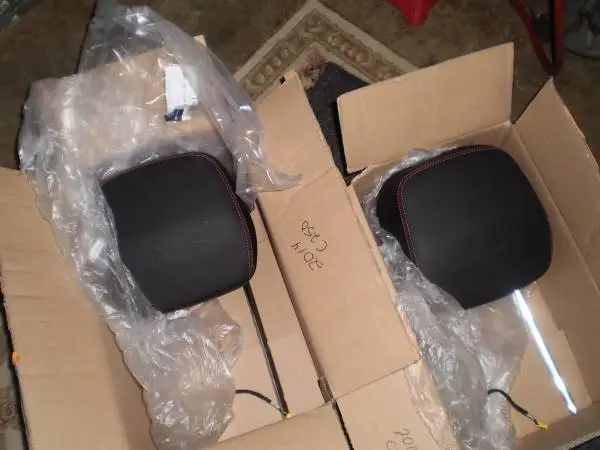 2014 MERCEDES C250 AIRBAG HEADREST