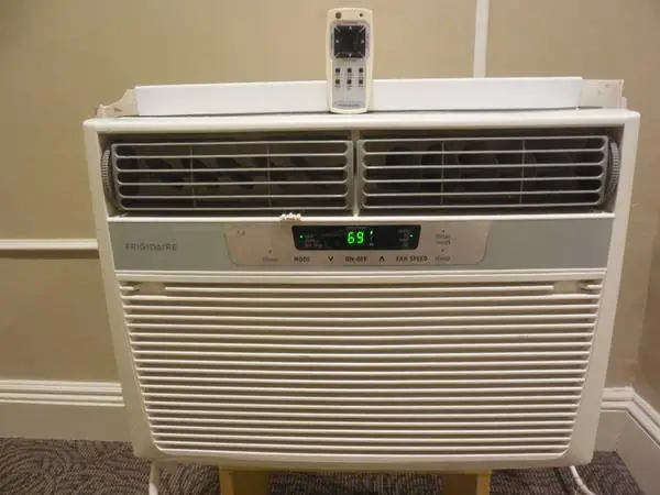 Frigidaire 10,000 BTU Window AC - Flawless Internals/Only 10 Days Use