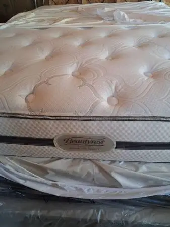 Queen mattress set